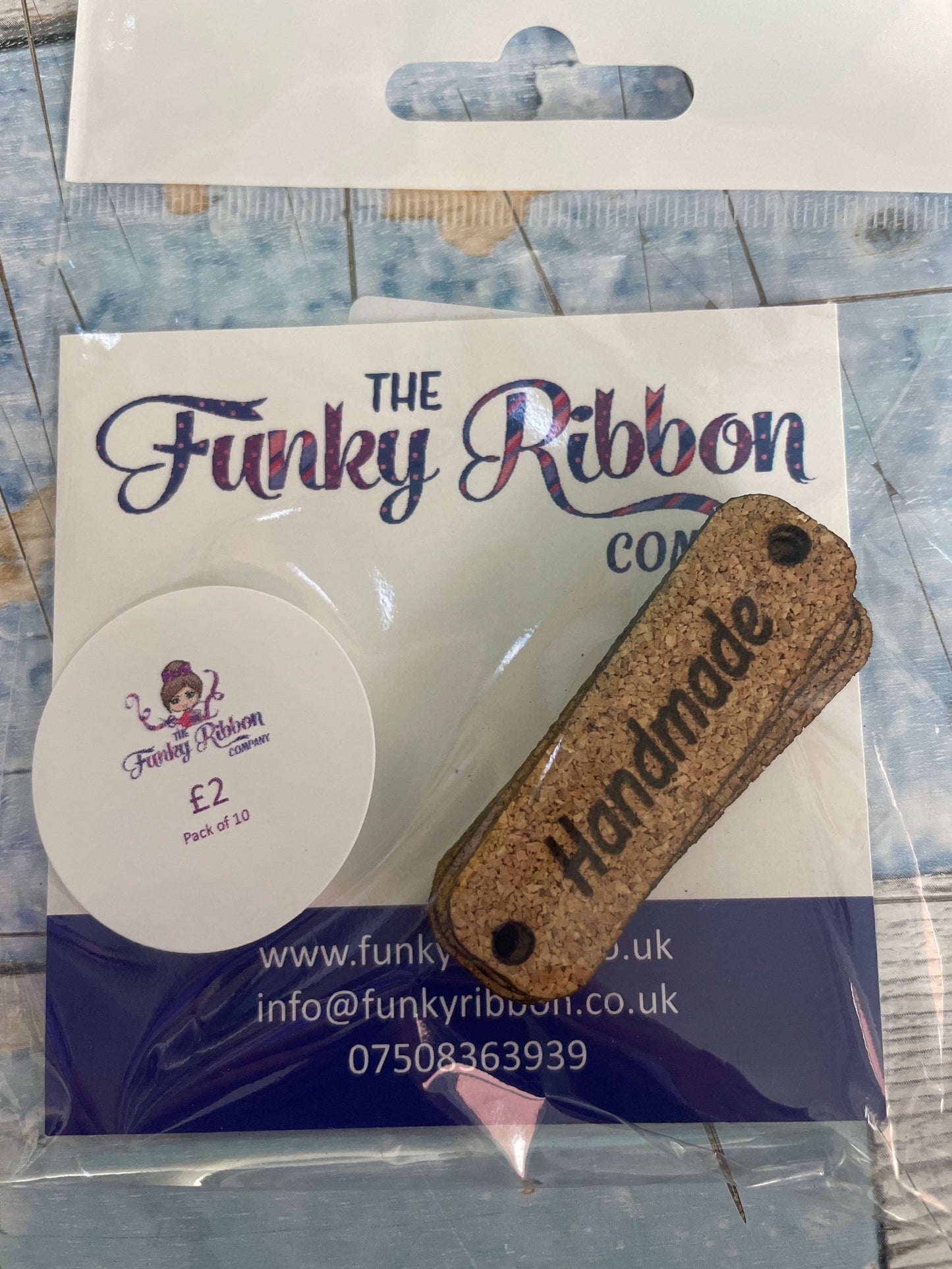 Flat cork handmade labels  image 0