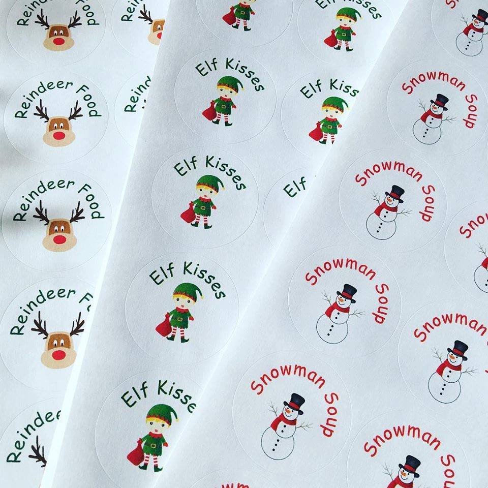 37mm Christmas-themed stickers (35 per sheet) image 0